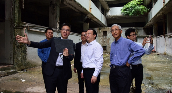 譚鐵牛考察香港市區(qū)重建項(xiàng)目