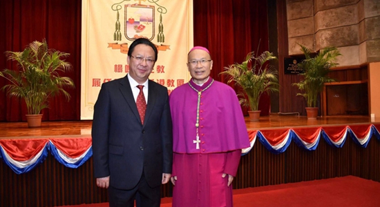 譚鐵牛出席楊鳴章履任天主教香港教區(qū)主教酒會(huì)