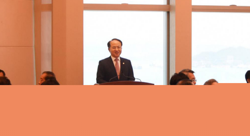 王志民等會(huì)見榮休港區(qū)十二屆全國(guó)人大代表政協(xié)委員