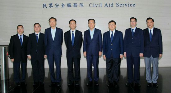 楊建平到訪民眾安全服務(wù)隊(duì)